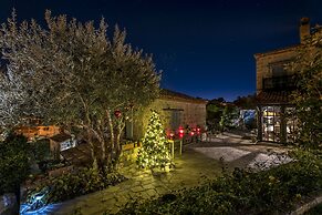 Ida Blue, Adatepe - Adults Only