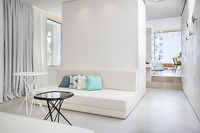 Mykonos Dove Beachfront Hotel