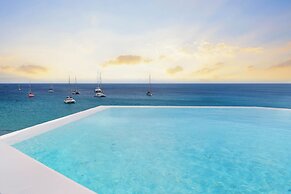 Mykonos Dove Beachfront Hotel