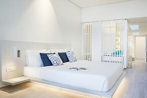 Mykonos Dove Beachfront Hotel