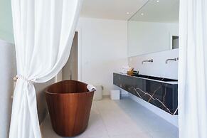 Mykonos Dove Beachfront Hotel