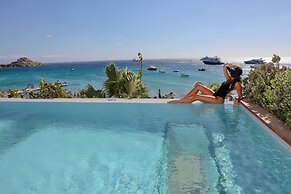 Mykonos Dove Beachfront Hotel