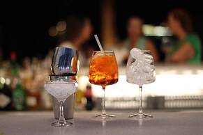 Mykonos Dove Beachfront Hotel