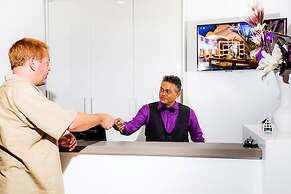 Q-Inn Boutique Hotel