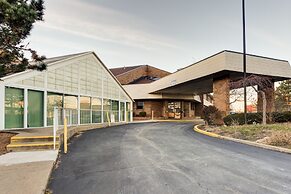 SkyLight Inn Cleveland - Willoughby