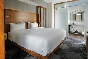 Crowne Plaza HY36 Midtown Manhattan by IHG