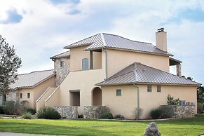 WorldMark Hunt - Stablewood Springs Resort