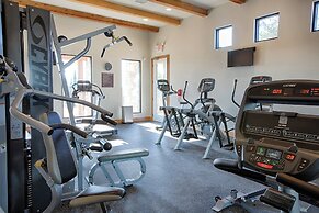 WorldMark Hunt - Stablewood Springs Resort