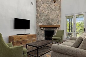 WorldMark Hunt - Stablewood Springs Resort