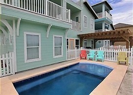 Gulfwaters Beachfront Resort 101 102