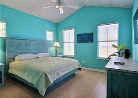 Gulfwaters Beachfront Resort 101 102