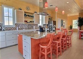 Gulfwaters Beachfront Resort 101 102