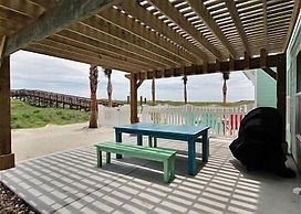 Gulfwaters Beachfront Resort 101 102