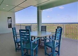 Gulfwaters Beachfront Resort 101 102