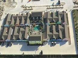 Pool front Paradise PB118