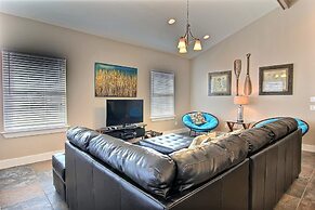 Mi Casa Tu Casa upstairs