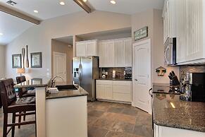 Mi Casa Tu Casa upstairs