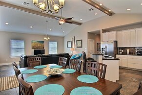 Mi Casa Tu Casa upstairs