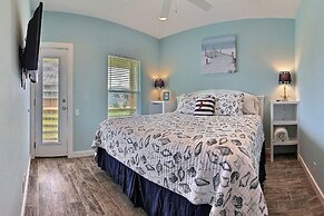 Seahorse Shanty OV32