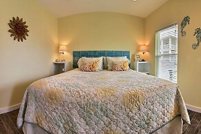 Seahorse Shanty OV32