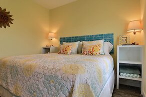 Seahorse Shanty OV32