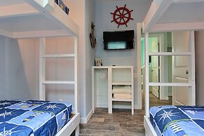 Seahorse Shanty OV32