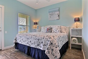 Seahorse Shanty OV32