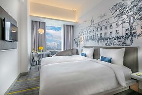 YELLO Hotel Harmoni Jakarta
