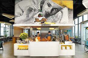 YELLO Hotel Harmoni Jakarta