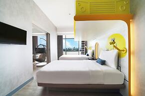 YELLO Hotel Harmoni Jakarta