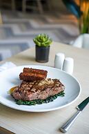 Hilton Garden Inn Seattle Bellevue Downtown, WA