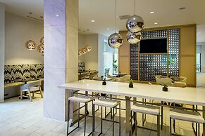 Hilton Garden Inn Seattle Bellevue Downtown, WA