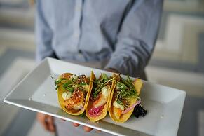 Hilton Garden Inn Seattle Bellevue Downtown, WA