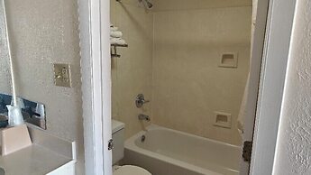 Travelodge by Wyndham Richmond Kentucky