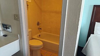 Travelodge by Wyndham Richmond Kentucky