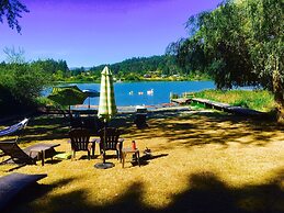 Lakeshore on Salt Spring