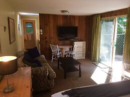 Lakeshore on Salt Spring