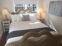 Lakeshore on Salt Spring