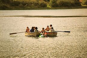 Lakeshore on Salt Spring