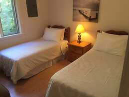 Lakeshore on Salt Spring