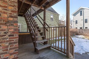 Kendall Square Apartments by Next Star