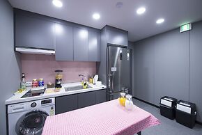 Philstay Myeongdong Metro