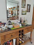 Golden Caves - Bed & Breakfast