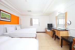 Fun House - Douliu Branch