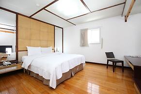 Fun House - Douliu Branch