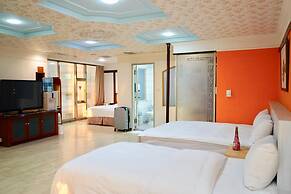 Fun House - Douliu Branch