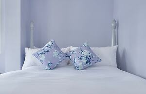 Noursabah Bed Bangkok