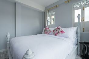 Noursabah Bed Bangkok