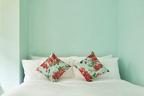 Noursabah Bed Bangkok