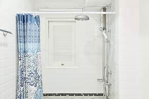 Noursabah Bed Bangkok